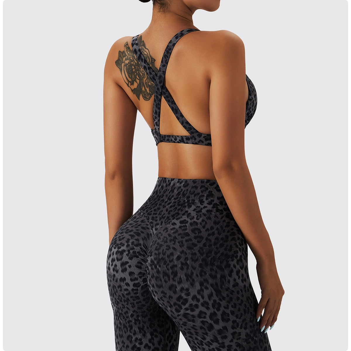 Agility Front Twist Leopard Sports Bra