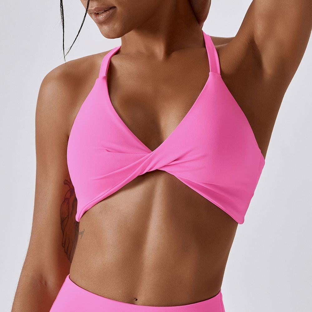 Candy Seamless Front Twist Sports Bra