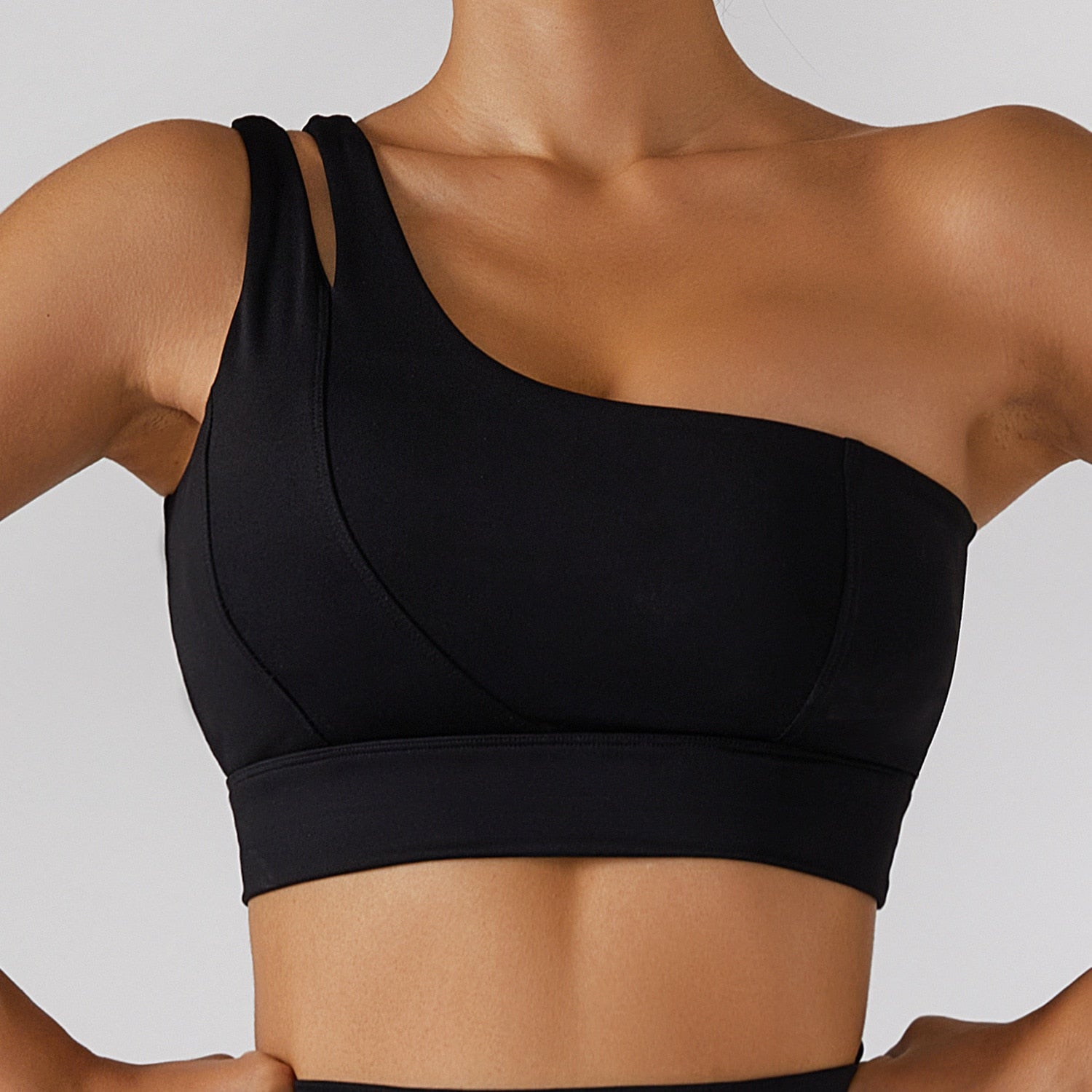 Clarity One-Shoulder Keyhole Sports Bra