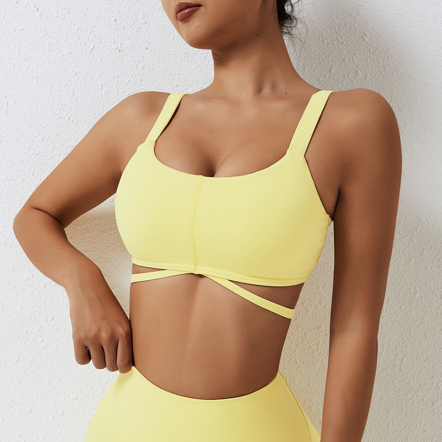 Flow Strappy Scoop Sports Bra