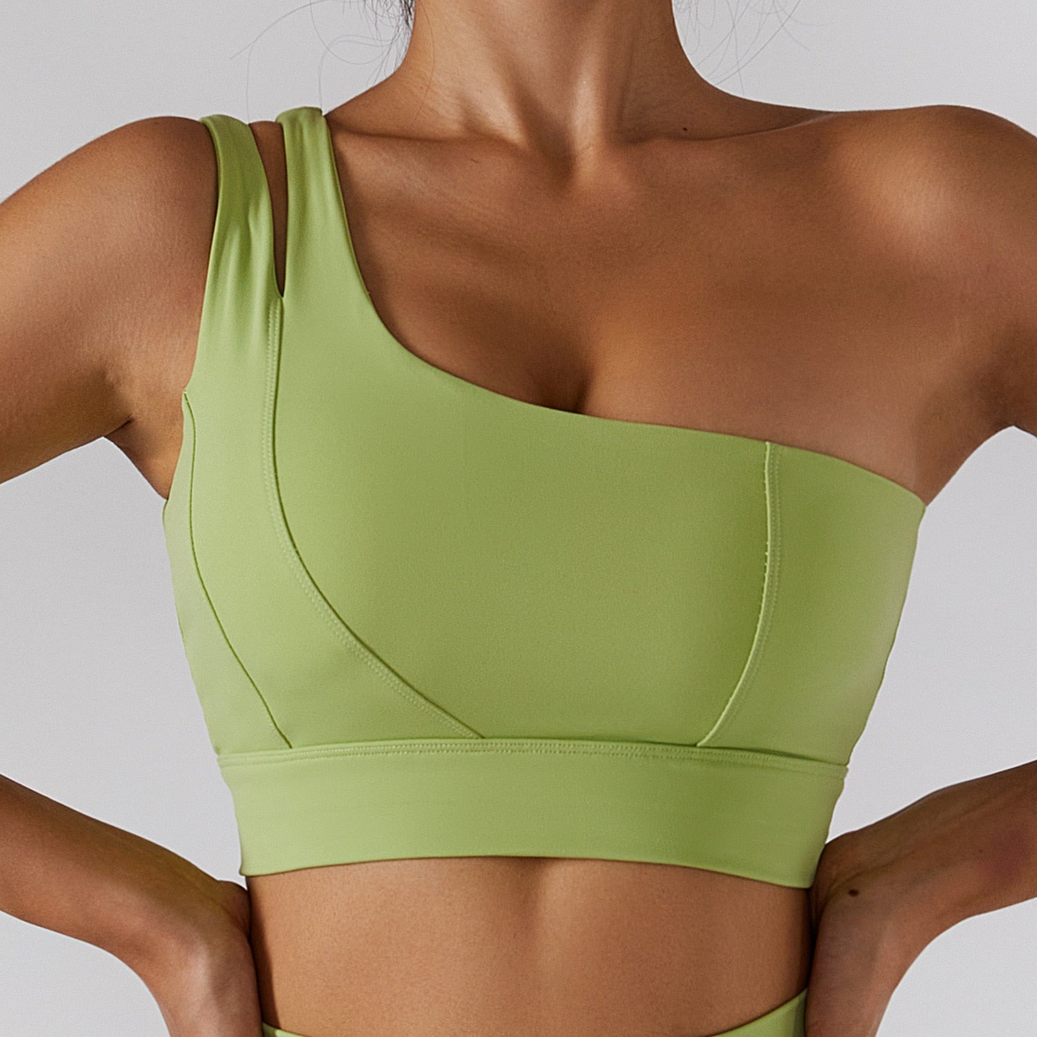 Clarity One-Shoulder Keyhole Sports Bra